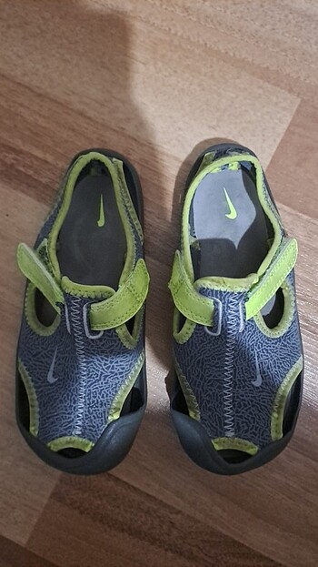 25 Beden Erkek cocuk yazlik sandalet ayakkabı nike