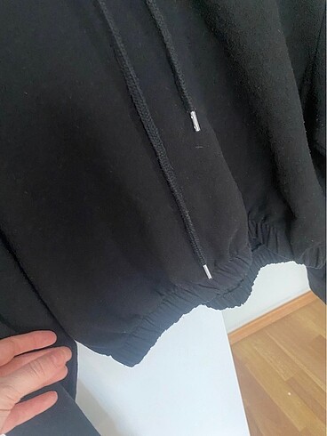 s Beden Crop swet