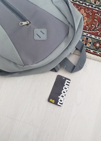 Gri Kadın Sırt Çantası, Fermuarlı, Minimalist - Görsel 3