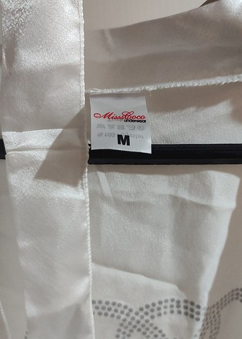 Nakışlı Beyaz Kadın Sabahlık - Görsel 2