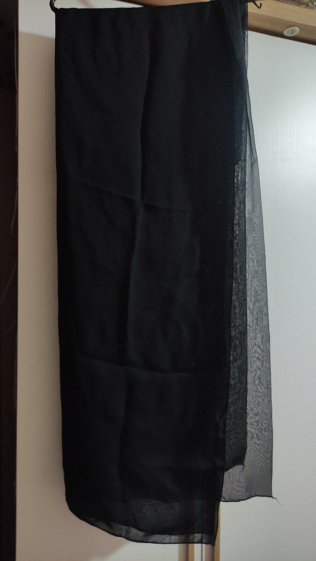 Siyah Kadın Drapeli şal - Görsel 2