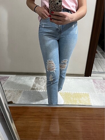 slim mom jean