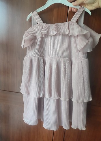 Pembe Pilili Askılı Kız Elbise