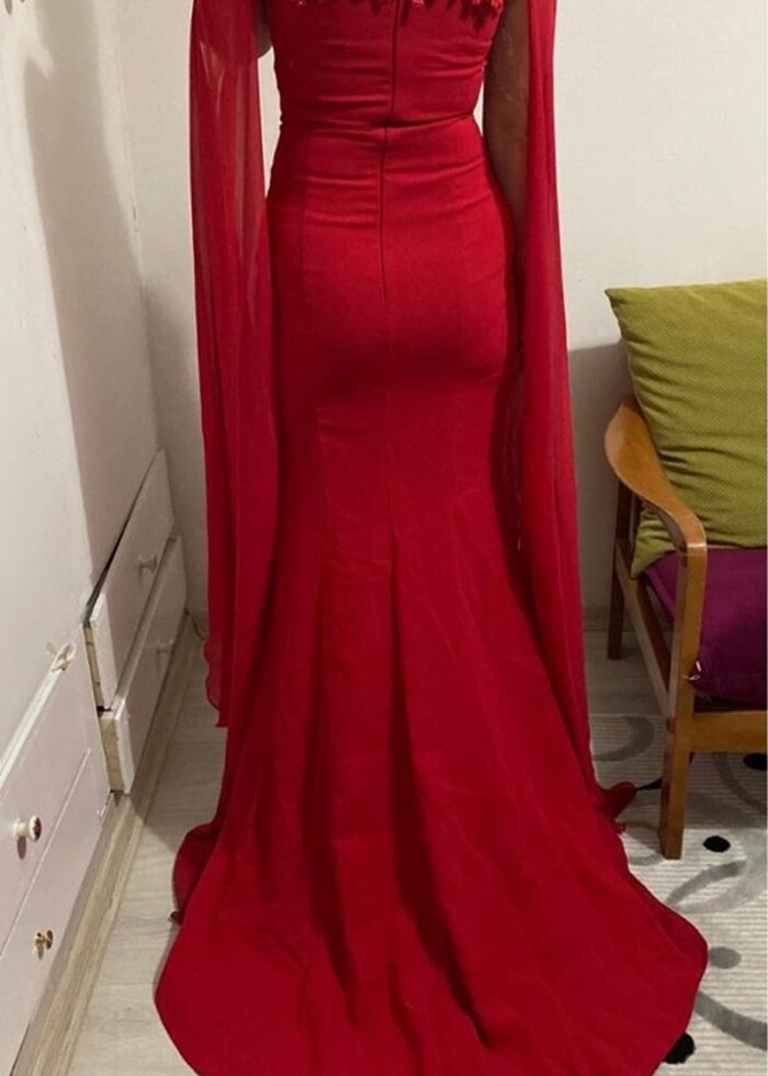 Kırmızı kına elbisesi - Görsel 2