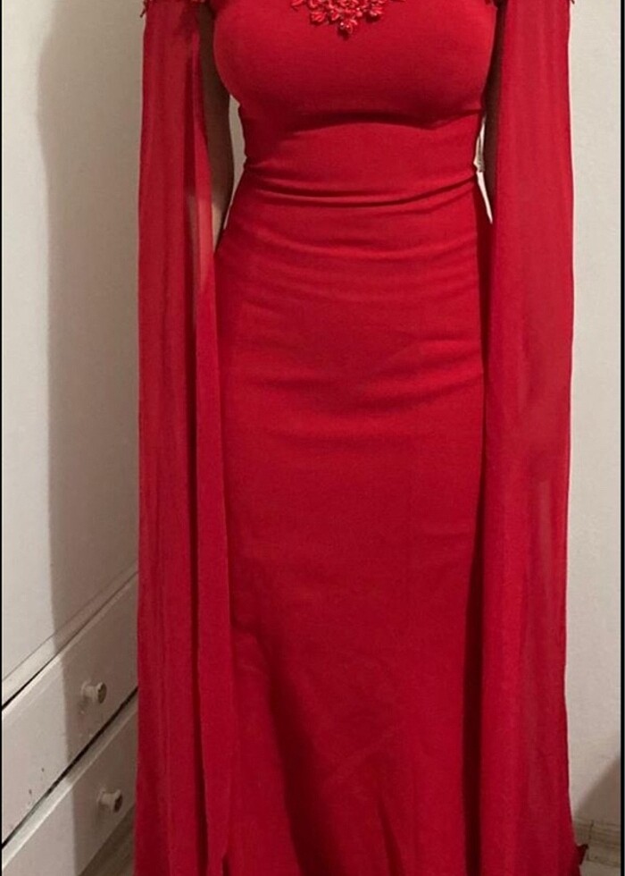 Kırmızı kına elbisesi - Görsel 3