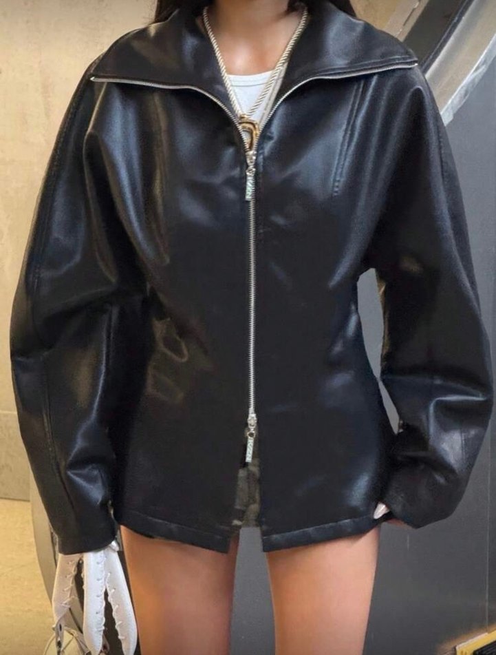 Siyah Belden Oturtmalı Deri Ceket - Görsel 4