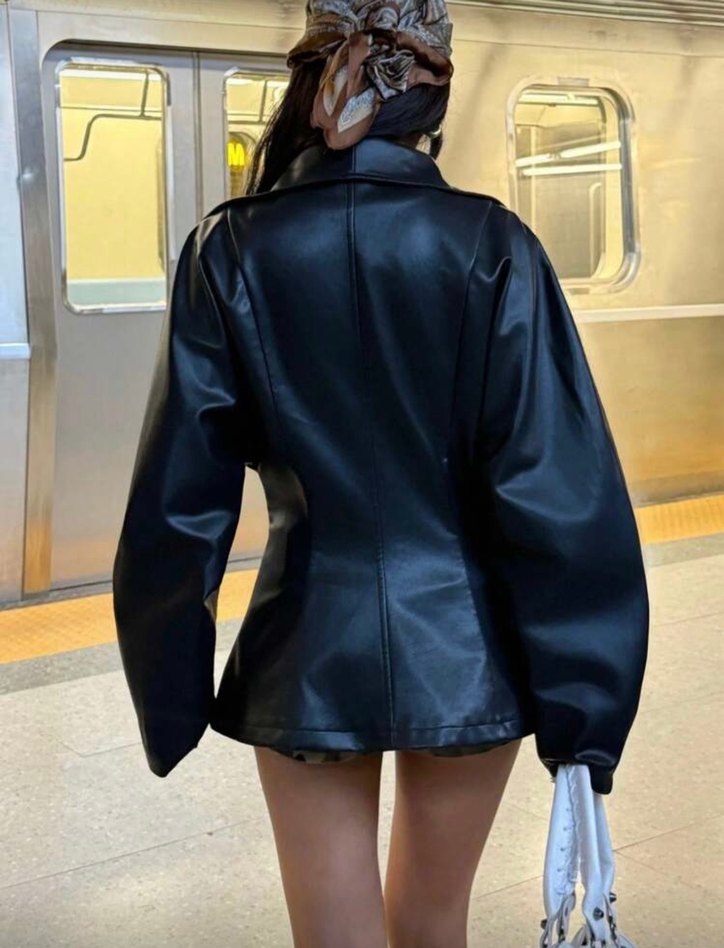 Siyah Belden Oturtmalı Deri Ceket - Görsel 2