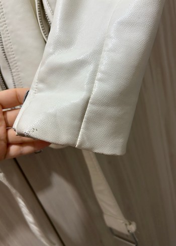 Beyaz Deri Kadın Ceket - Zara - Görsel 3