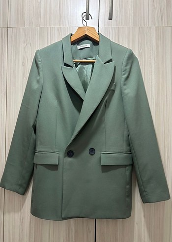 Bej Düğmeli Kadın Midi Blazer - Görsel 3