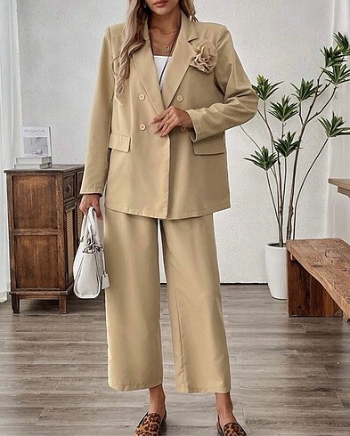 l Beden camel Renk Gül detaylı takım