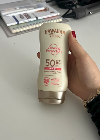 Hawaiian Tropic SPF 50 Güneş Koruyucu Losyon - Görsel 3