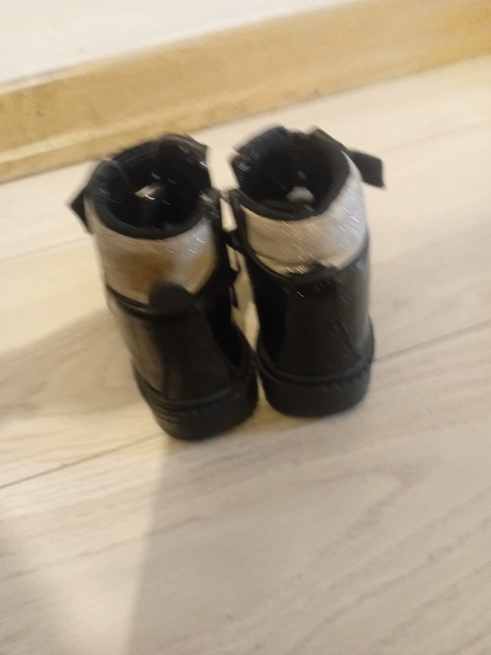 Kız Çocuk Siyah Goth Botlar - Görsel 4