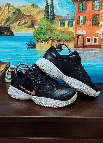 Nike ORJİNAL NİKE TEMİZ SORUNSUZ VE ÇOK RAHATTIR TERLEME VE KOKU YAPM