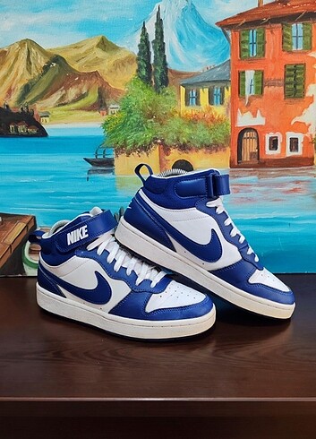 Nike ORJİNAL NİKE TEMİZ SORUNSUZ VE ÇOK RAHAT AYAKKABI ORJİNAL AYAKKA
