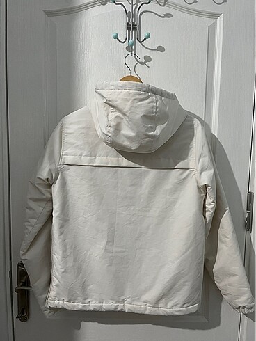 Pull and Bear kanguru mont