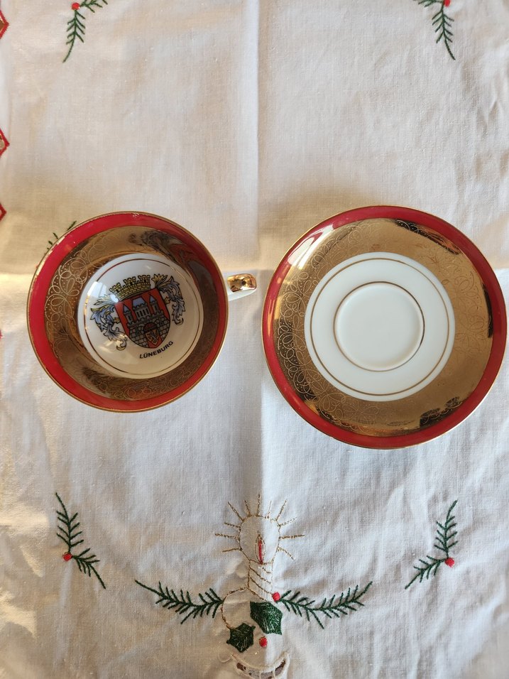 Altın Renkli Parlak Lüneburg Finacan ve Tabak Seti - Görsel 3