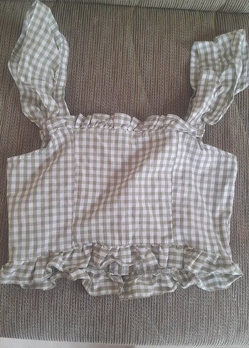 32 Beden crop yeni gibi