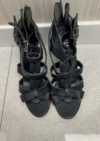 Kadın Siyah Goth Stiletto Sandalet