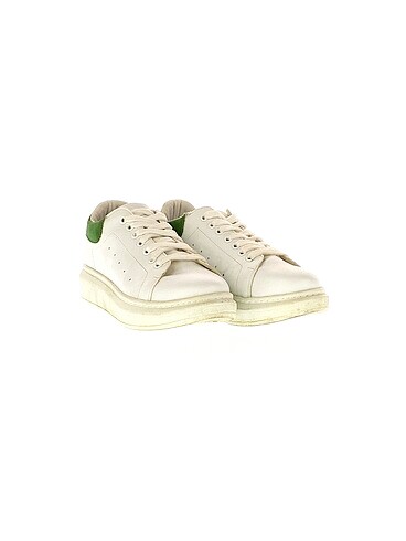 Vintage Love PreLoved Spor Ayakkabı %70 İndirimli.
