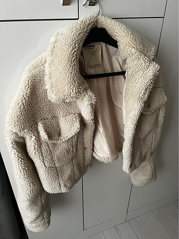 Bershka kısa peluş mont