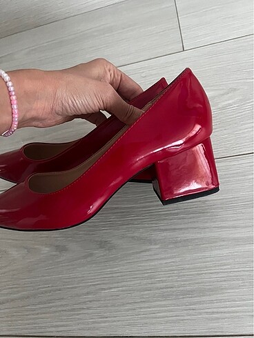 Zara topuklu kırmızı ayakkabı - Görsel 5