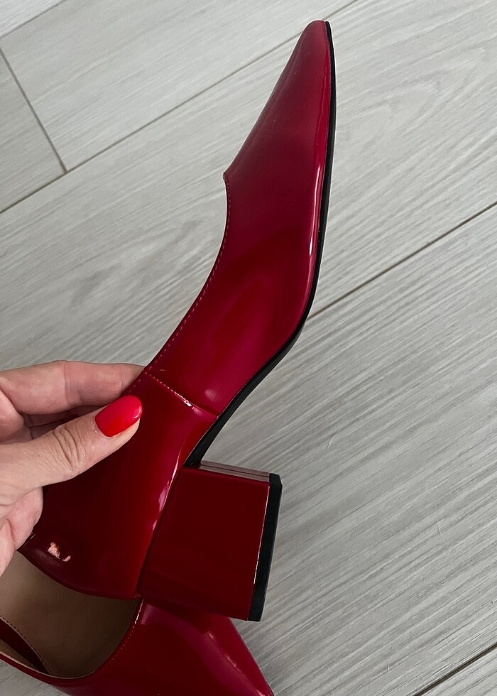 Zara topuklu kırmızı ayakkabı - Görsel 4