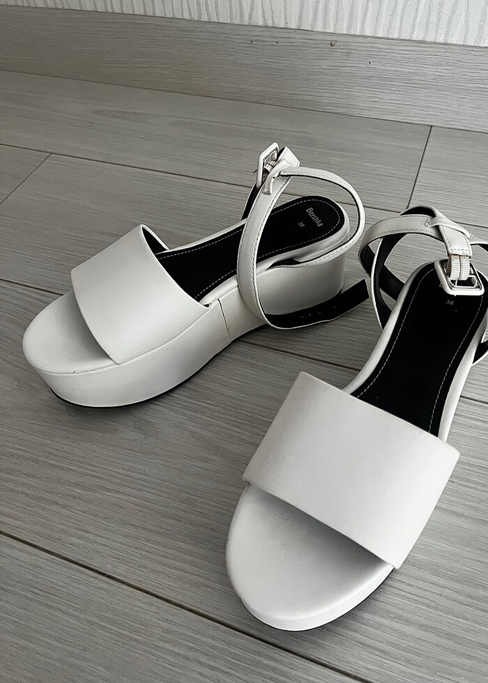 Zara topuklu ayakkabı - Görsel 2