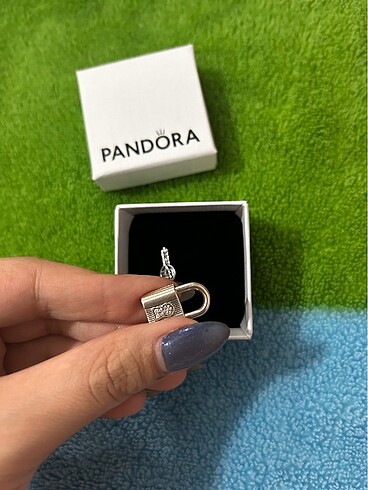  Beden beyaz Renk Pandora Kilit Anahtar Sallantılı Charm