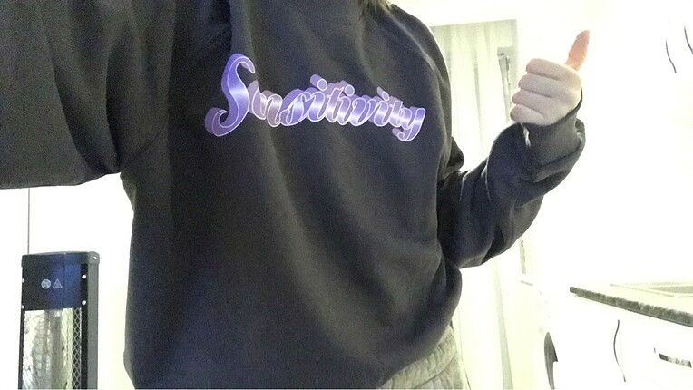 Sweatshirt