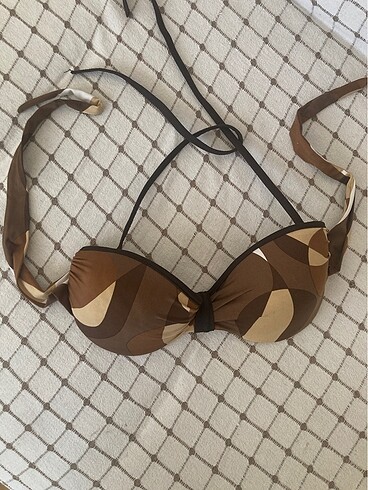 bikini üstü