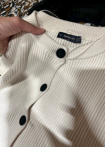 Zara beyaz crop hırka - Görsel 2
