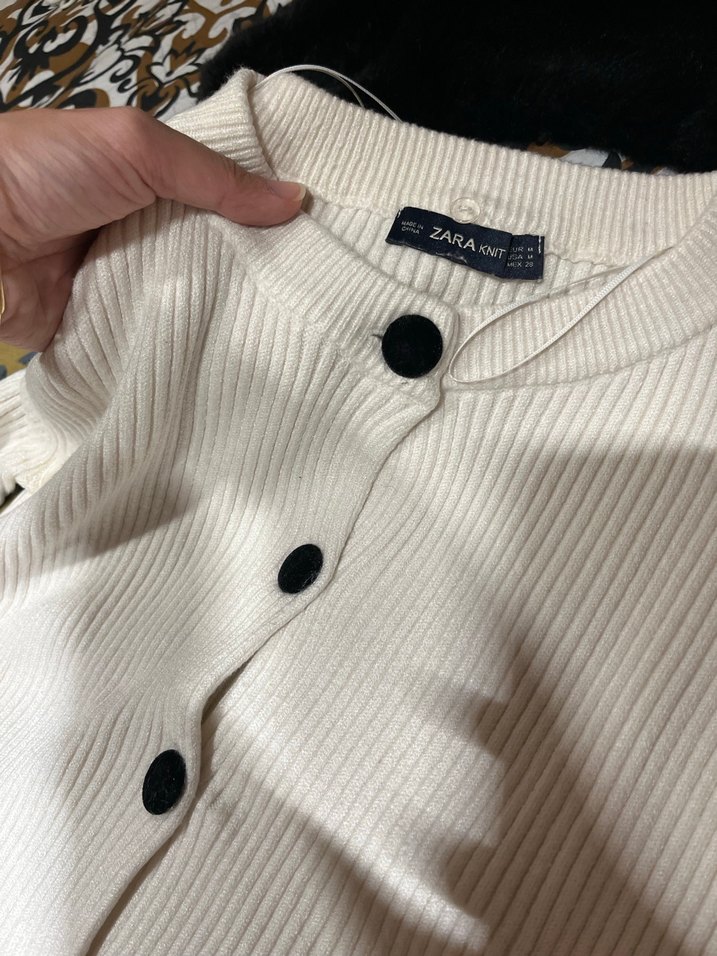 Zara beyaz crop hırka - Görsel 2