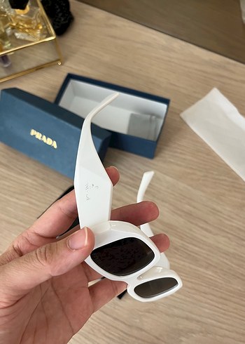 Beyaz Prada gözlük - Görsel 2