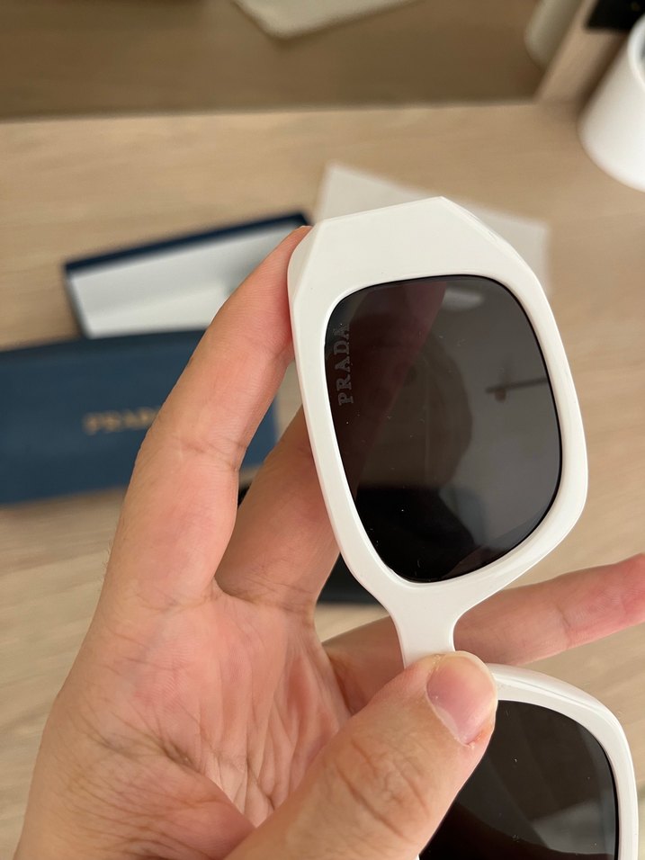 Beyaz Prada gözlük - Görsel 4