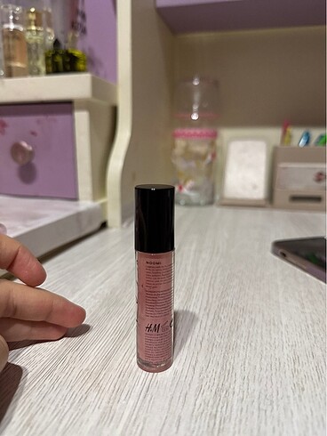 H&M Lipgloss dudak parlatıcısı