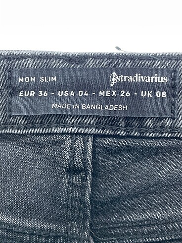 36 Beden siyah Renk Stradivarius Jean / Kot %70 İndirimli.