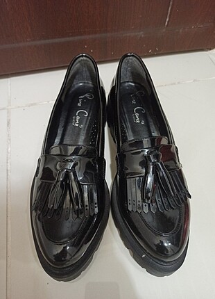 37 Beden siyah Renk Rugan ayakkabı 