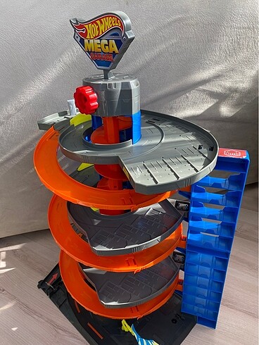 Beden Hot Wheels Mega Garage
