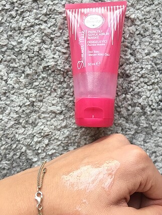 Bee Beauty Parlatıcı etkili simli şeker kokulu soyulabilir maske