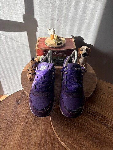 Nike Nike Mor Spor Ayakkabı
