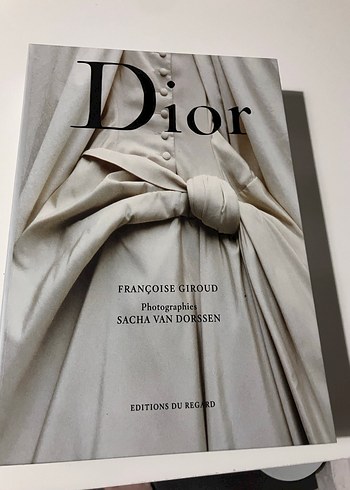 Christian Dior baskılı kutu - Görsel 2