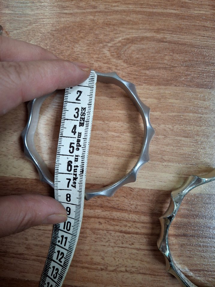 Gri plastik Bileklik - Görsel 4