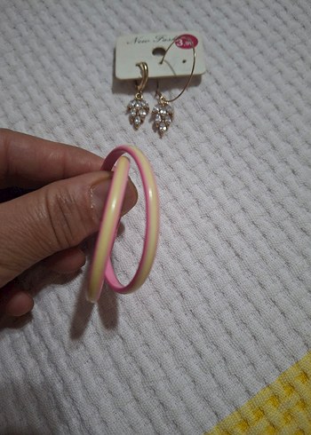 Pembe Elastik Mini Kadın Küpeler - Görsel 4