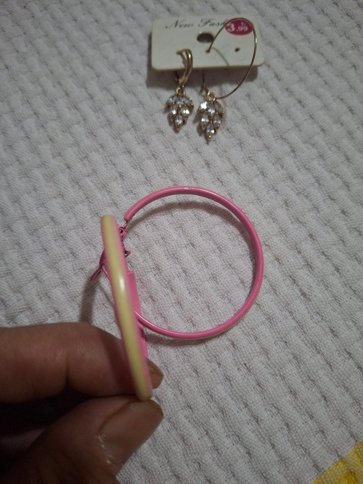 Pembe Elastik Mini Kadın Küpeler - Görsel 2