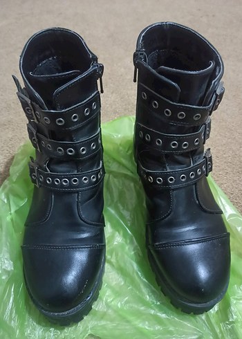 Tokalı Siyah Blok Topuklu Punk Bot - Görsel 2