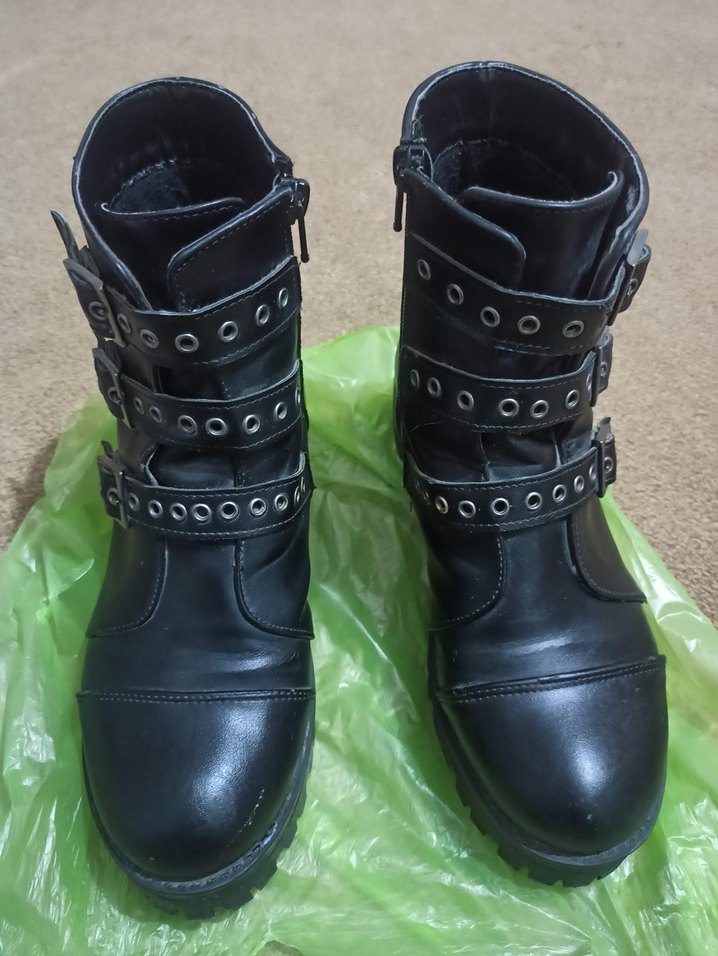 Tokalı Siyah Blok Topuklu Punk Bot - Görsel 2