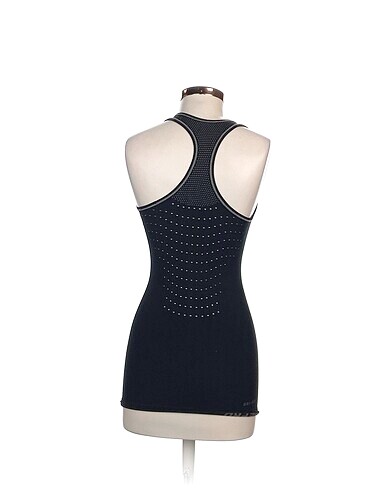 xs Beden Nike T-shirt %70 İndirimli.