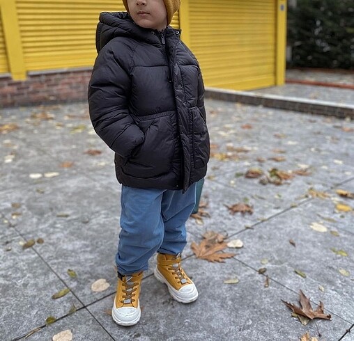 Zara unisex mont