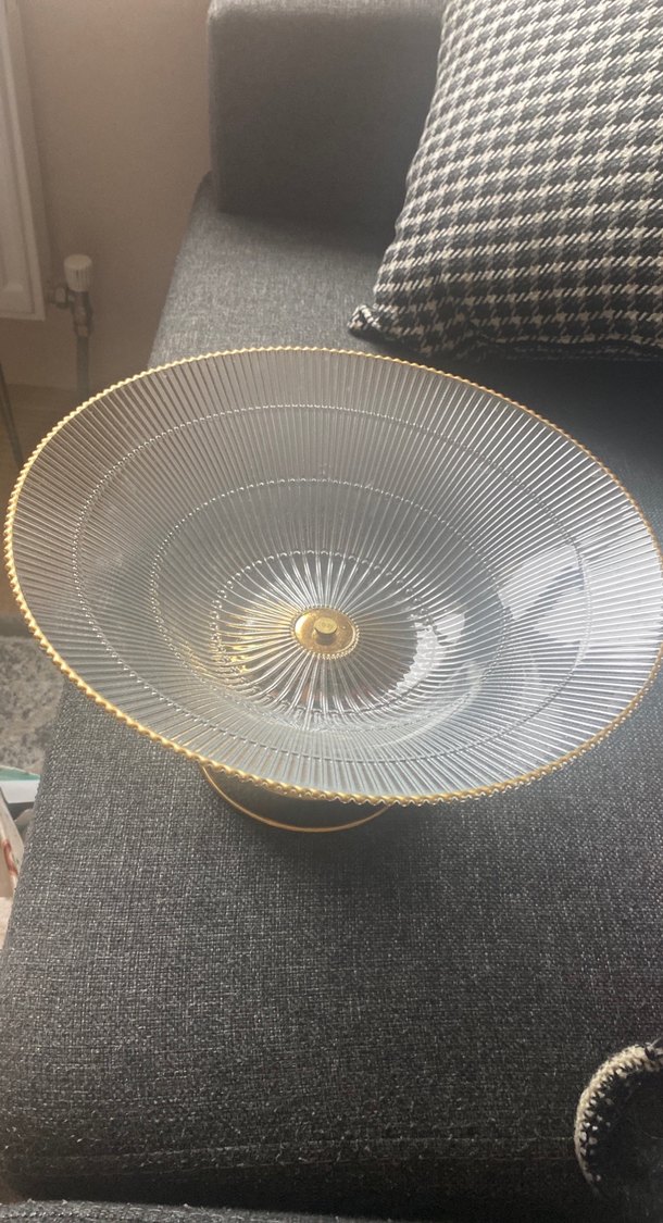 Parlak Altın Renkli Ayaklı Tabak - Görsel 3