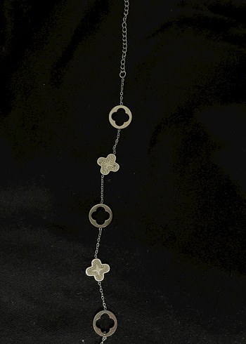 Zincir Detaylı Minimalist Kadın Bileklik - Görsel 2